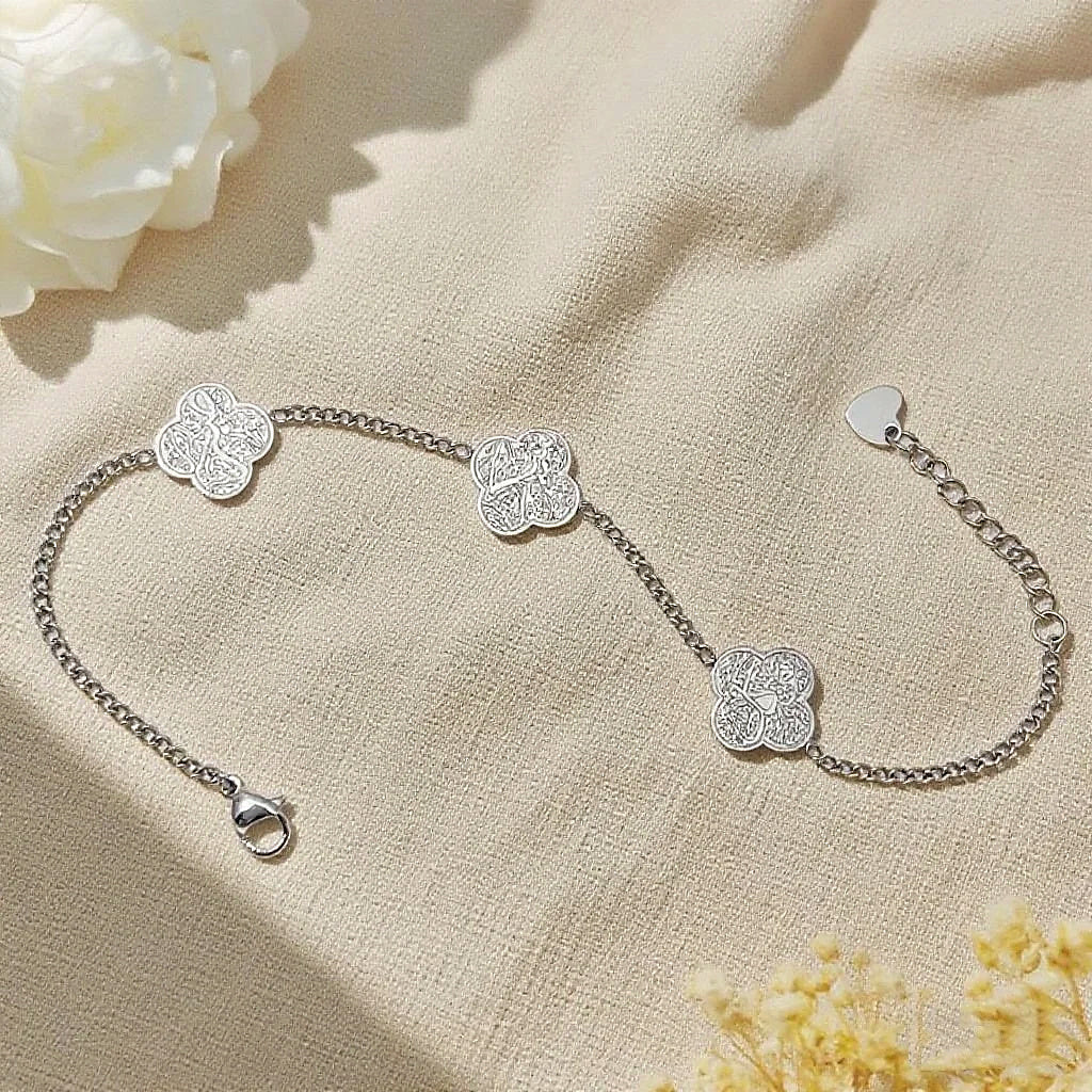 Moon Silver clover-plate Ayat al-Kursi bracelet on warm linen